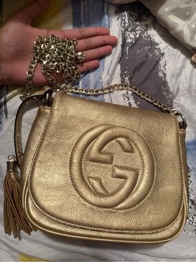 Gucci Metallic Gold Leather Shoulder Bag with Brown Lining